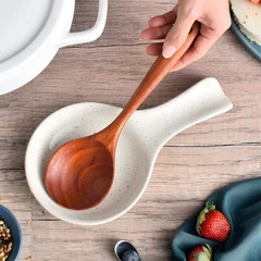 أدوات المطبخ الخزفية